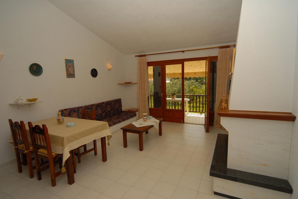 Villa Zaharo&Lilian Apartments Troulos Esterno foto