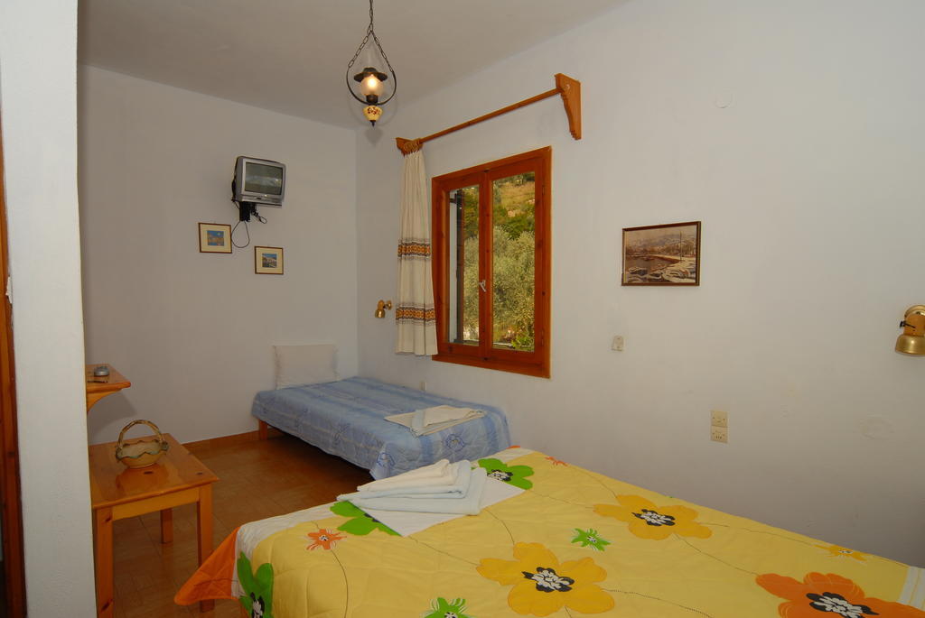 Villa Zaharo&Lilian Apartments Troulos Esterno foto